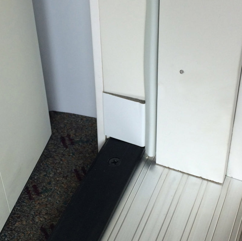 M-D 51502 Seal Door Corner, 1-1/4 in W, 1/8 in Thick, 1-3/4 in L, Foam/Nylon, White