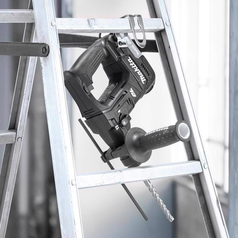 Makita 18V LXT 11/16 in. Cordless SDS-Plus Rotary Hammer Drill Tool Only