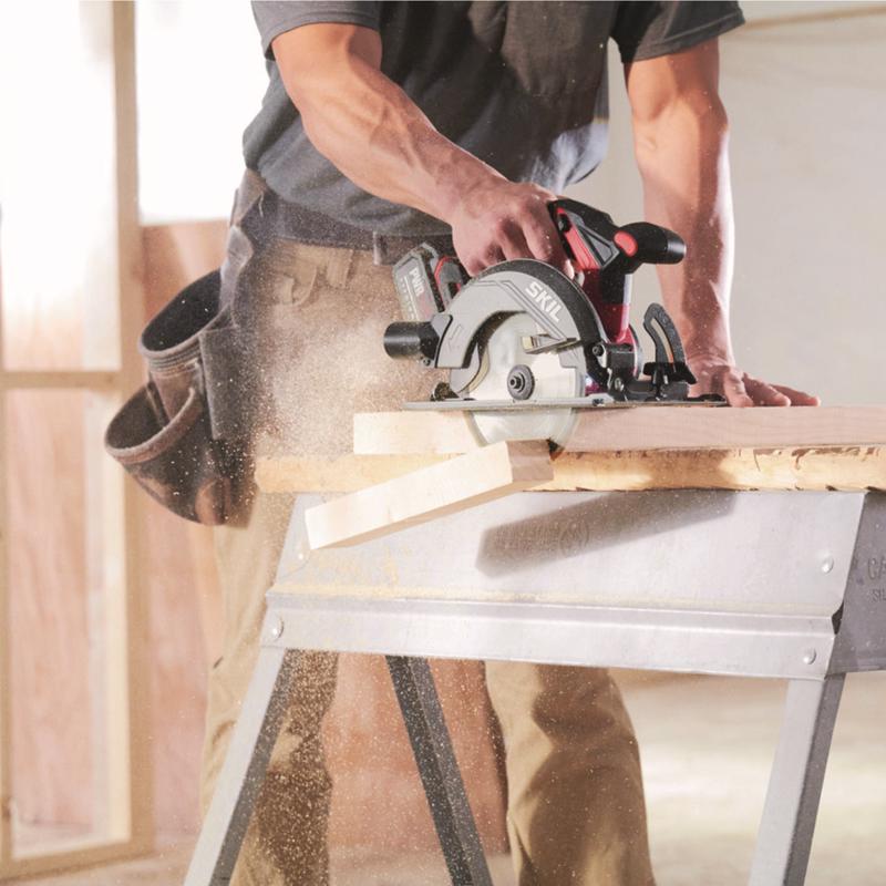 SKIL 20V PWRCORE 20 6-1/2 in. Cordless Brushless Circular Saw Kit (Battery & Charger)