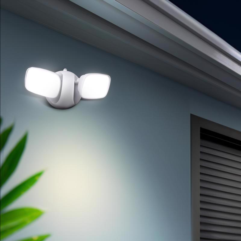 Feit LED Dusk to Dawn Hardwired LED White Security Floodlight