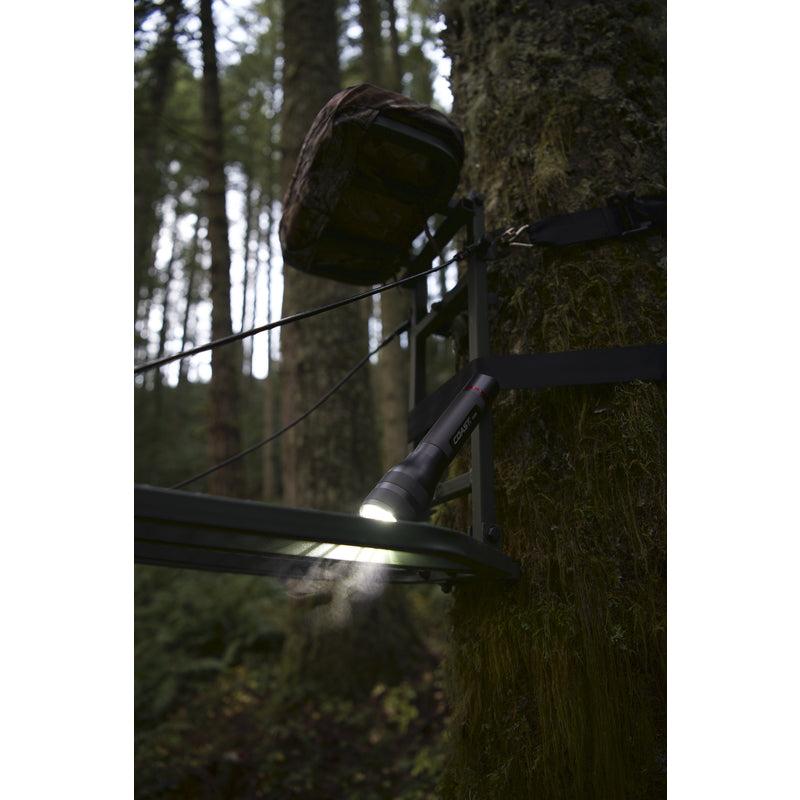 Coast G450 2000 lm Black LED Flashlight AA Battery