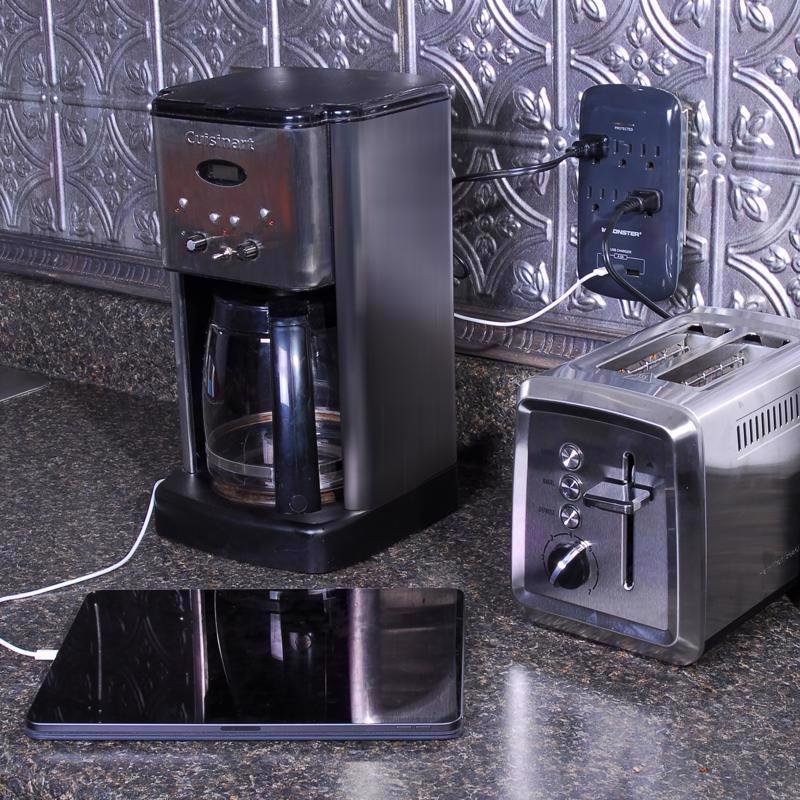 Monster Just Power it Up 0 ft. L 6 outlets Wall Tap Surge Protector w/USB Black 1200 J