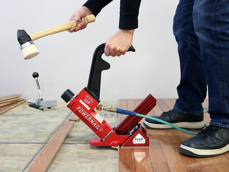 Powernail 50PFLEXW Flooring Nailer, 16 in L x 5-1/2 in W x 17 in H Dimensions, 1-3/4, 1-1/2, 1-1/4 in L Fastener