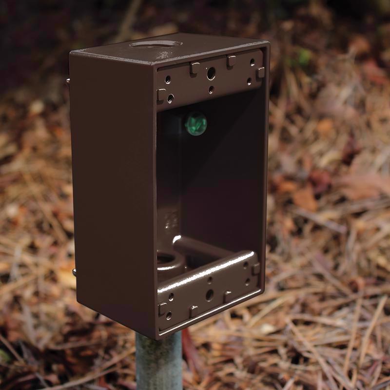 Sigma Engineered Solutions New Work 18.3 cu in Rectangle Die-Cast Metal 1 gang Weatherproof Box Bron