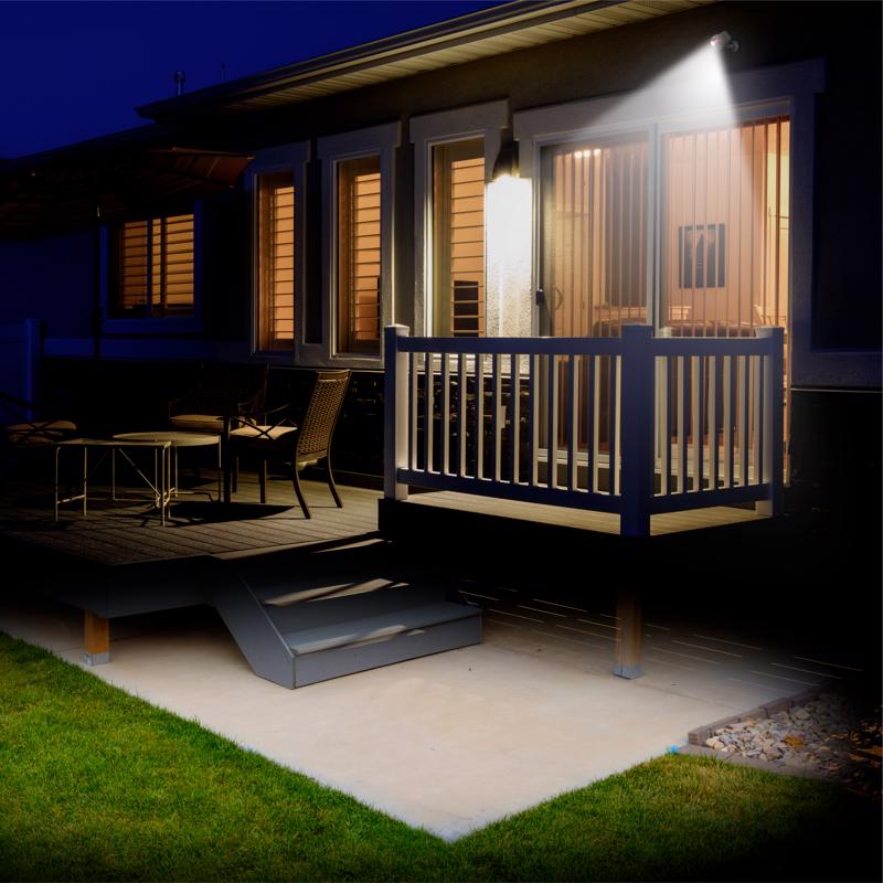Swann Alpha Battery Powered Outdoor Wireless Motion Sensor Spotlight
