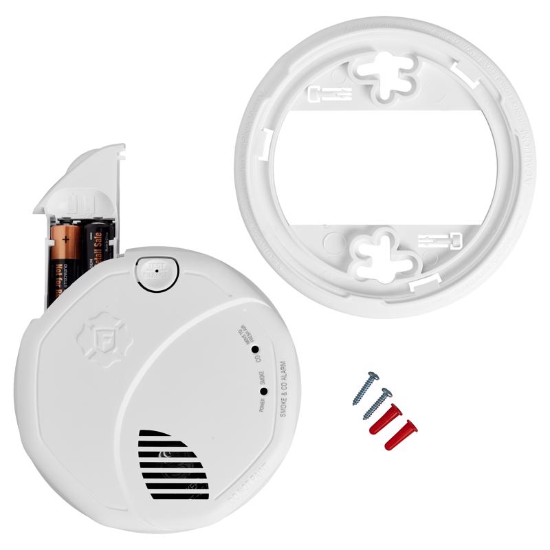 First Alert Wireless Interconnect Battery-Powered Photoelectric Smoke and Carbon Monoxide Detector 1