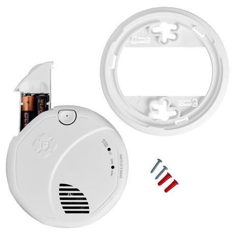 First Alert Wireless Interconnect Battery-Powered Photoelectric Smoke and Carbon Monoxide Detector 1