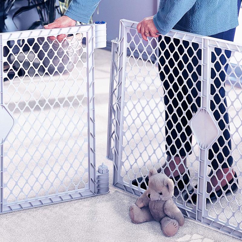 North States Superyard Gray 26 in. H X 18.5 in. W Plastic Child Safety Gate