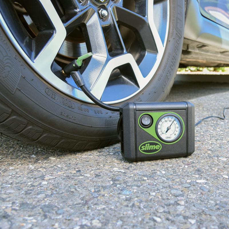 Slime 12 V 60 psi Tire Inflator/Gauge