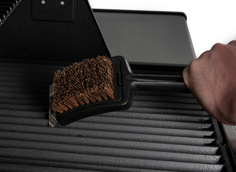GrillPro 77618 Grill Brush, Palmyra Fiber Bristle, Resin/Steel Handle, 17 in L