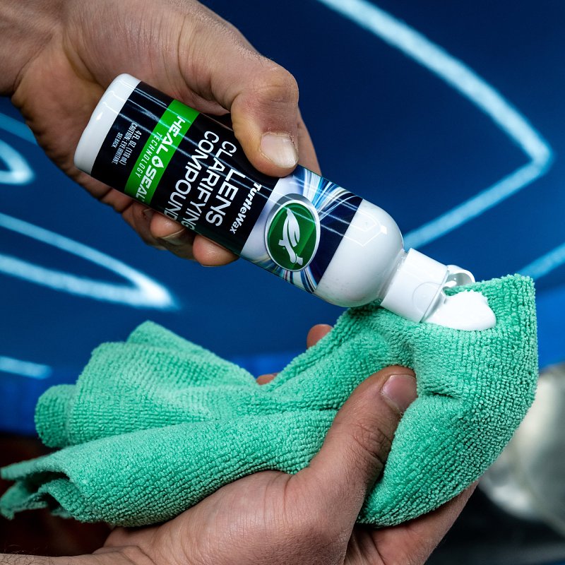 Turtle Wax T240KT Headlight Lens Restore Kit