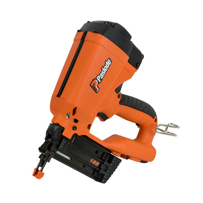 Paslode 18 Ga. Cordless Brad Nailer Kit (Battery & Charger)