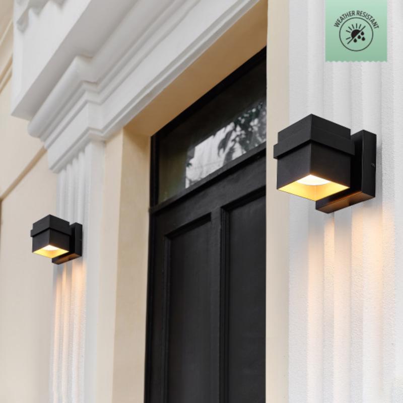 Globe Electric 1-Light Matte Black Petite Structure Wall Sconce