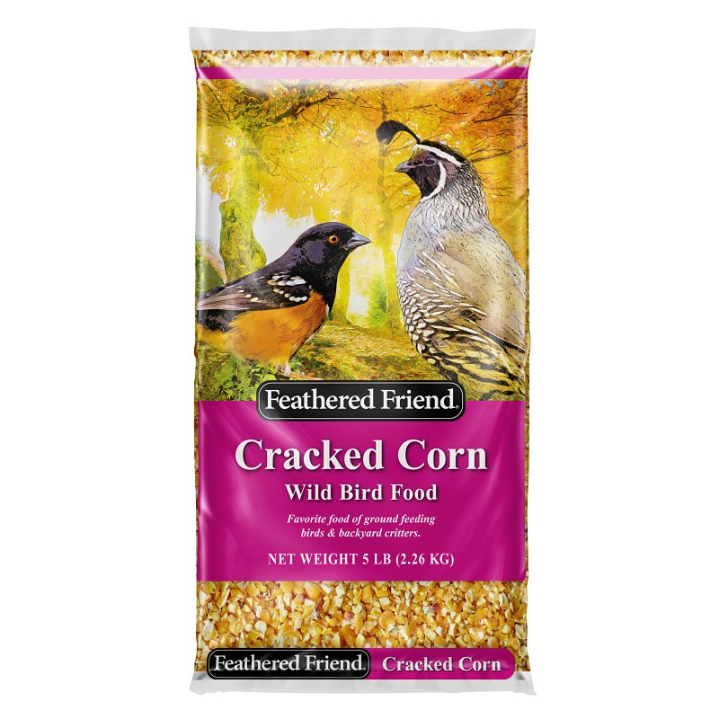 Feathered Friend 14366 Cracked Corn Wild Bird Food, 5 lb Bag, Attracts: Birds, Jay, Quail, Sparrow