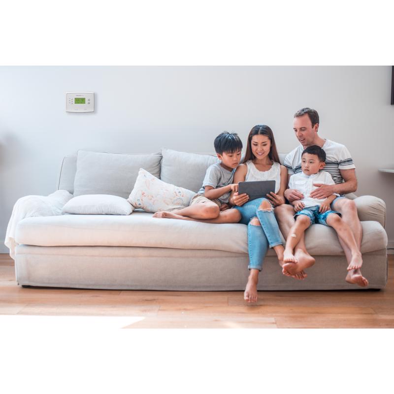 Honeywell Home Heating and Cooling Push Buttons Programmable Thermostat