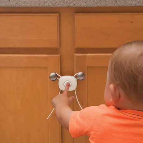 Safety 1st OutSmart White Plastic Cabinet Flex Lock 1 pk