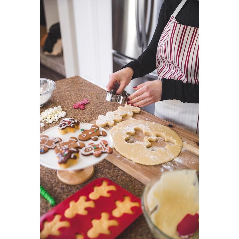 Handstand Kitchen Gingerbread Man Bake Set
