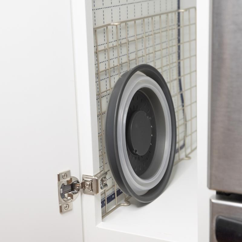 Tovolo Gray/White Plastic Microwave Collapsible Food Cover