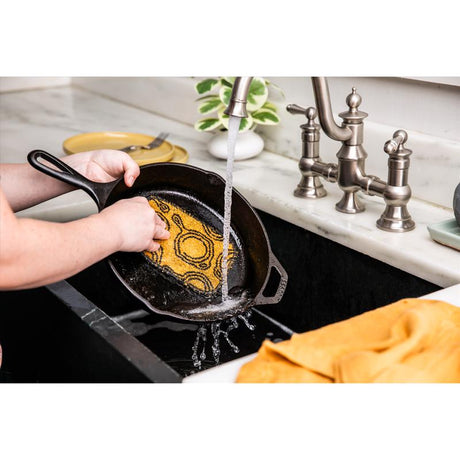 Lodge Non-Scratch Scrubbing Cloths For Cast Iron 6.5 in. L 2 pk