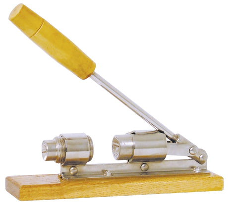 Duke Pecan 0100 Nut Cracker