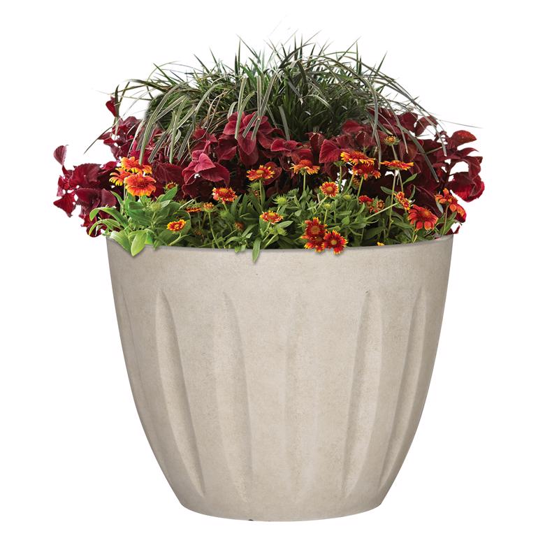 L&G 13 in. H X 16 in. W X 16 in. D X 16 in. D Polyresin Spritzer Planter Sand