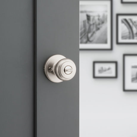Kwikset 94002-954 Entry Door Lockset, Knob Handle, Satin Nickel, Zinc, KW1, SC1 Keyway, Re-Key Technology: SmartKey