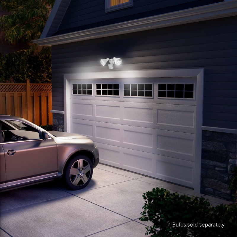 globe 17000273 Security Flood Light, 120 V, 120 W, 1 -Lamp, LED Lamp, 4000 K Color Temp, Metal Fixture, Bronze Fixture