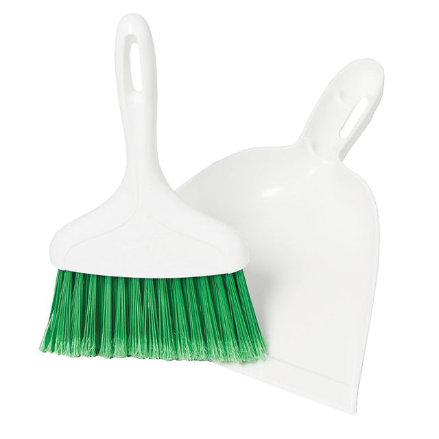 Libman 1031 Whisk Broom with Dustpan, 6-3/4 in Sweep Face, Pet Bristle, 11 in OAL, Plastic Handle