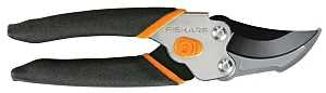 Fiskars 91166935 Pruner, 5/8 in Cutting Capacity, Steel Blade, Bypass Blade, Soft-Grip Handle