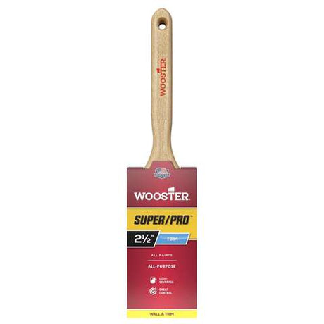 Wooster Super/Pro 2-1/2 in. Flat Paint Brush