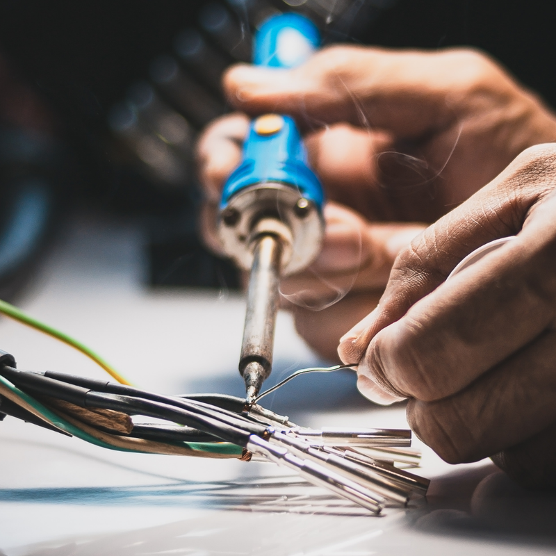 SupremeDIY Tradesman Tools