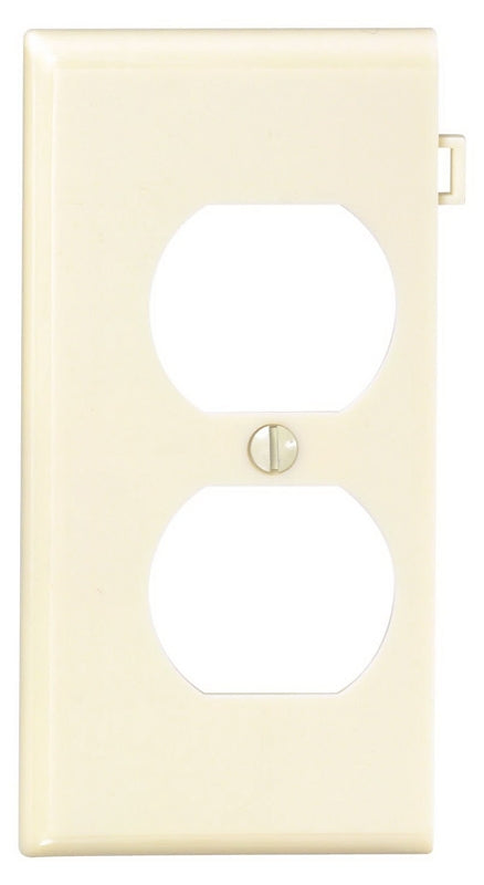 Leviton PSE8-W Receptacle Sectional Wallplate, Duplex, 1-Gang, Thermoplastic Nylon, White, Surface Mounting