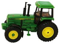 John Deere Toys Collect N Play Series 46574 Toy Tractor with Cab, 3 years and Up, Metal, Green