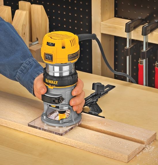 DEWALT DWP611 Compact Router with LED, 7 A, 16,000 to 27,000 rpm Load Speed, 1-1/2 in Max Stroke - VORG2341048