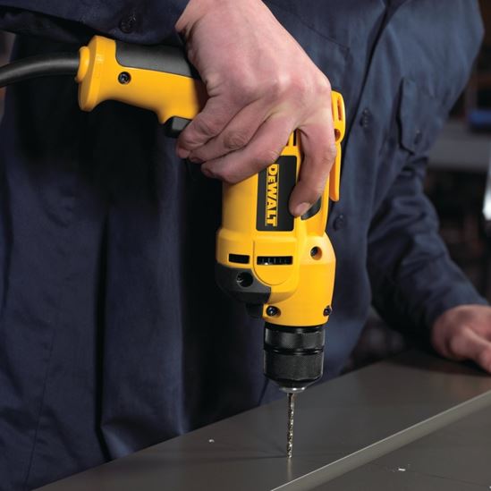 DEWALT DWD112 Electric Drill, 8 A, 3/8 in Chuck, Keyless Chuck, Includes: (1) Soft-Grip Handle, (1) Belt Hook - VORG0972042